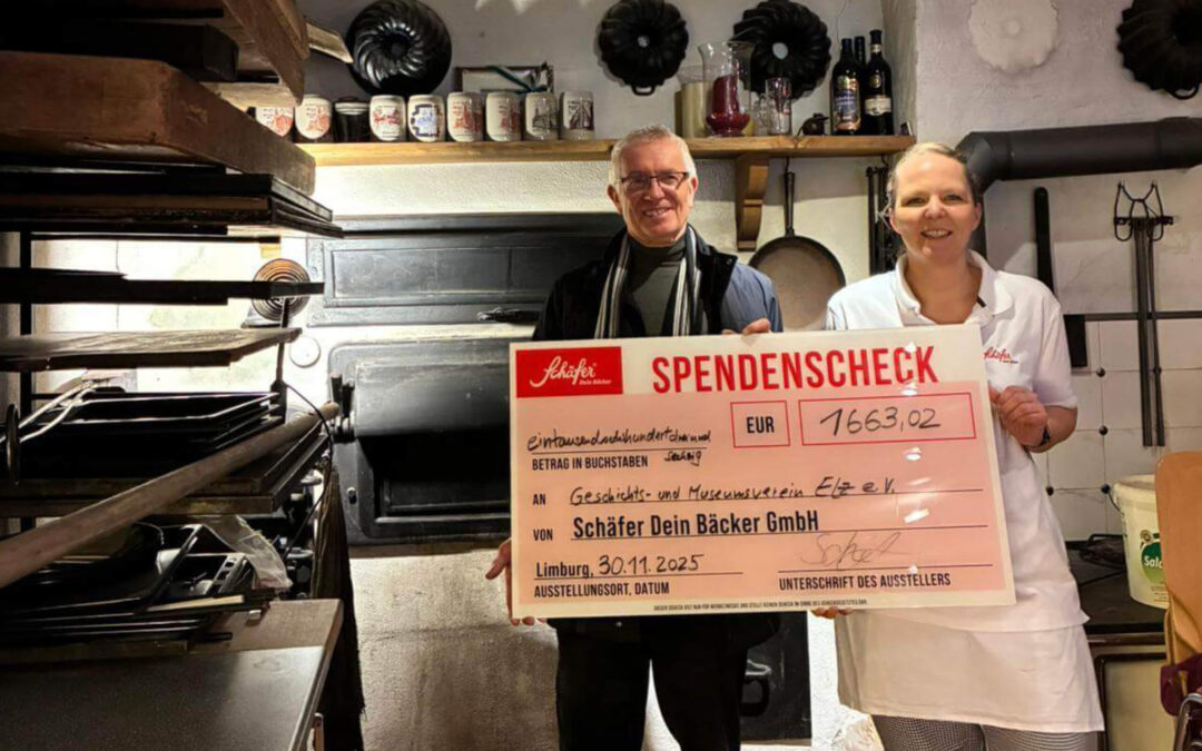 Unsere Azubis backen für den guten Zweck – 1.663 € für den Elzer Geschichts- & Museumsverein 